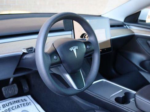 Used 2021 Tesla Model 3 Standard Range Plus RWD image 14