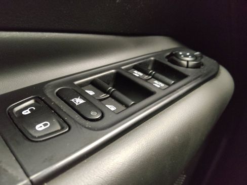 Used 2022 Jeep Renegade Latitude AWD/4WD image 27