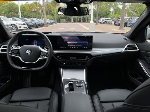 Used 2025 BMW 330i Sedan image 20