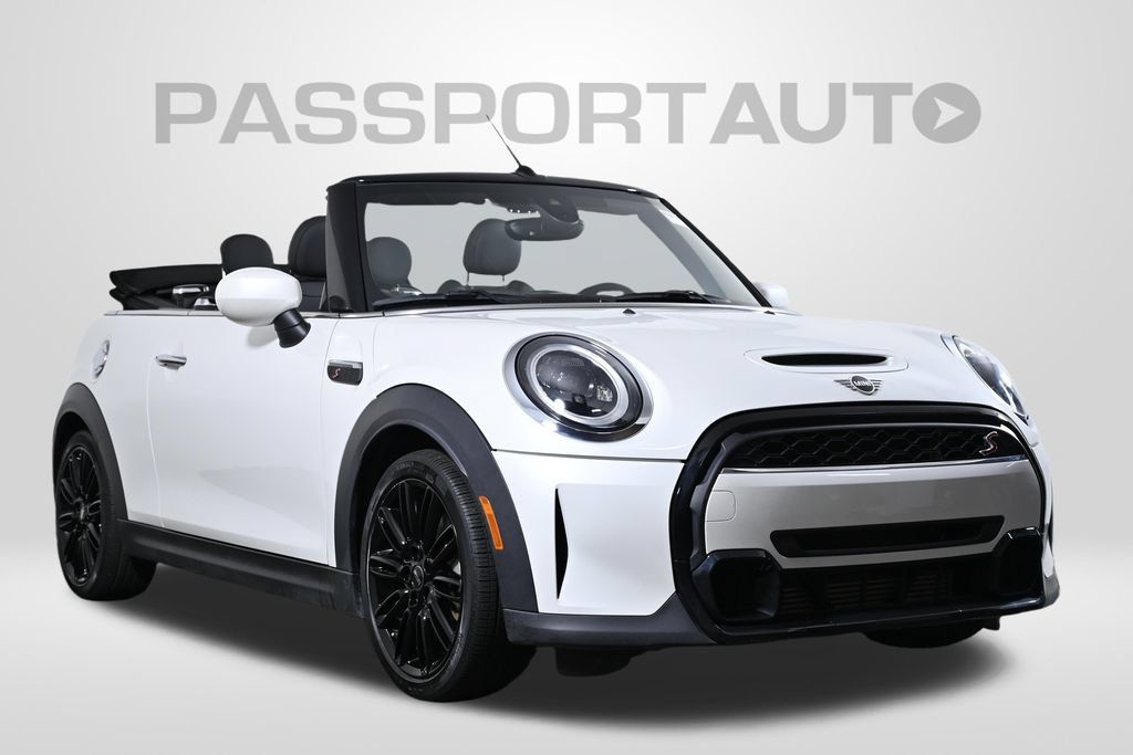 Used 2024 MINI Cooper S FWD image 3