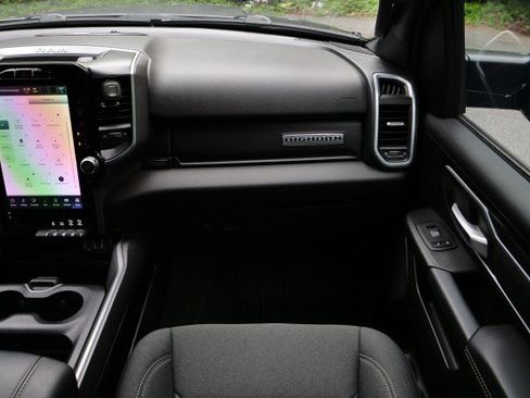 Used 2023 RAM 1500 Big Horn AWD/4WD image 30