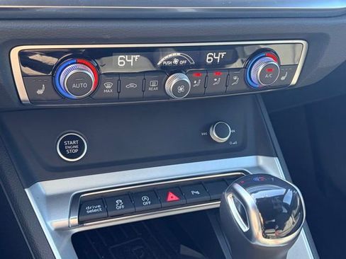 Certified 2025 Audi Q3 2.0T Premium w/ Convenience Package AWD/4WD image 10
