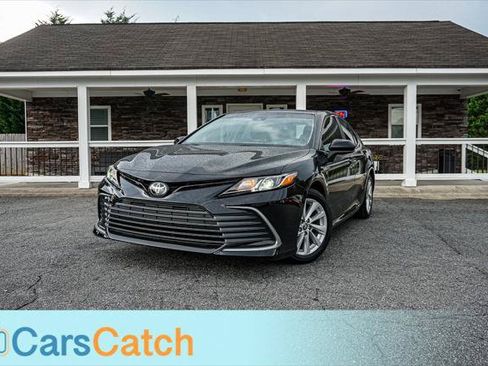 Used 2023 Toyota Camry LE FWD image 1