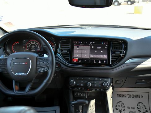 Used 2025 Dodge Durango GT AWD/4WD image 41