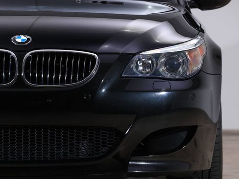 Used 2006 BMW M5 image 14