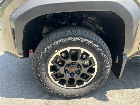 New 2026 Toyota Tacoma TRD Off-Road AWD/4WD image 28
