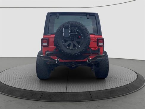 Used 2018 Jeep Wrangler Unlimited Sport image 6