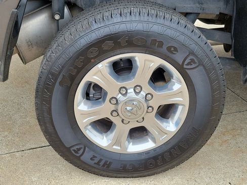 Used 2025 RAM 2500 Big Horn AWD/4WD image 5