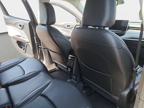 Certified 2022 Jeep Compass Latitude AWD/4WD image 12