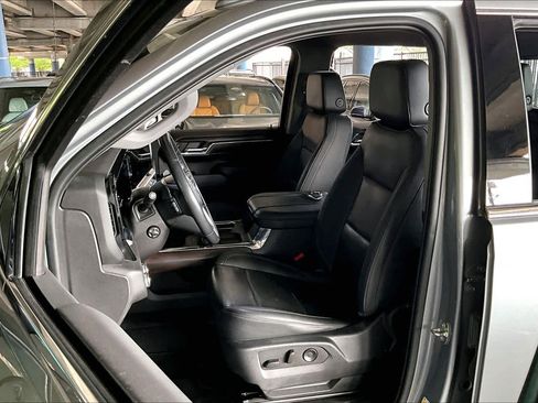 Used 2023 GMC Sierra 1500 SLT AWD/4WD image 7