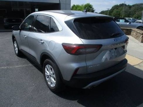 Used 2023 Ford Escape Active image 3