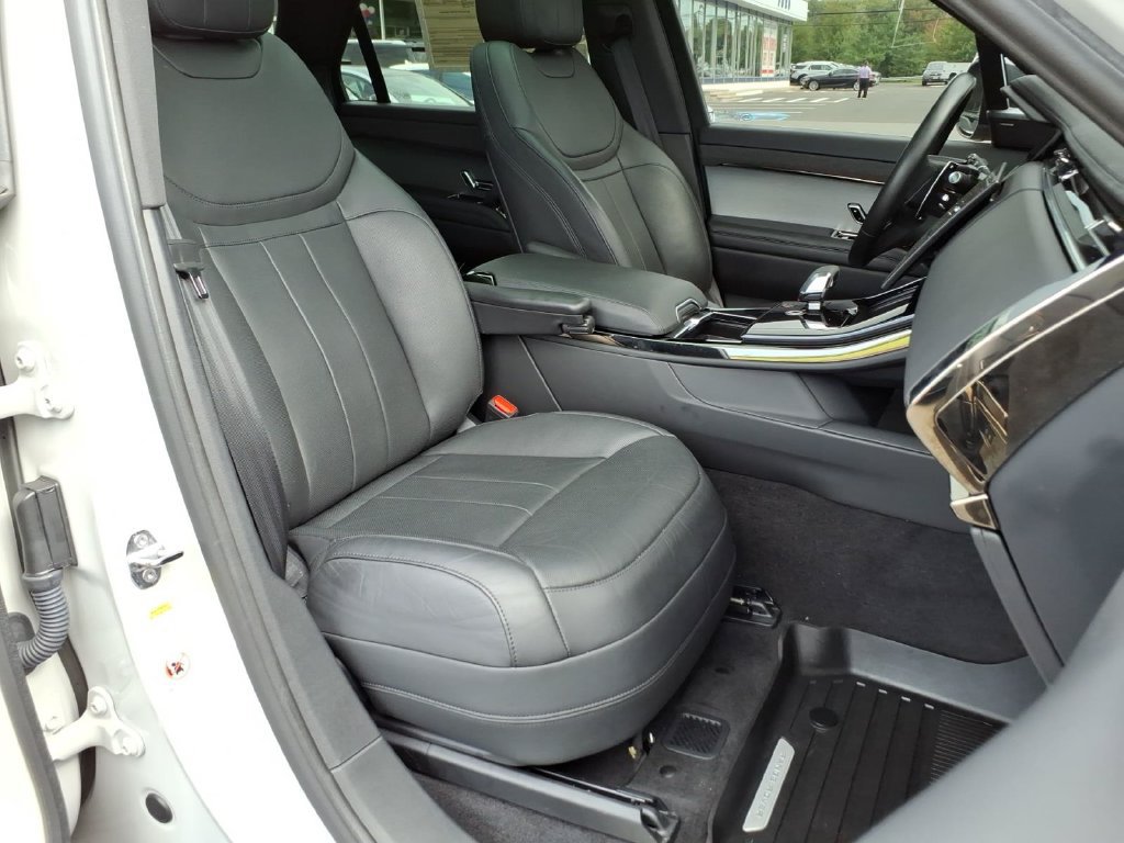 Used 2024 Land Rover Range Rover Sport Dynamic SE AWD/4WD image 14