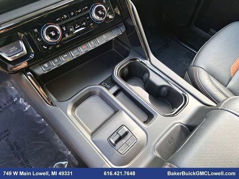 Used 2024 GMC Sierra 3500 AT4 image 27