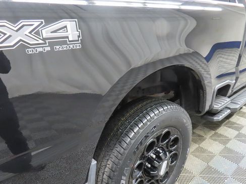 Used 2025 Ford F250 Lariat w/ Black Appearance Package image 35