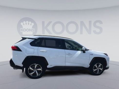 Used 2023 Toyota RAV4 SE w/ Weather & Moonroof Package image 12