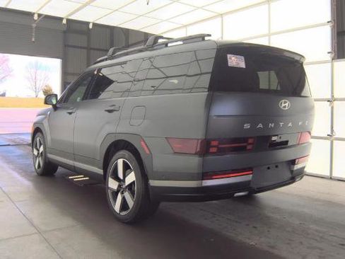 Used 2025 Hyundai Santa Fe Limited FWD image 3