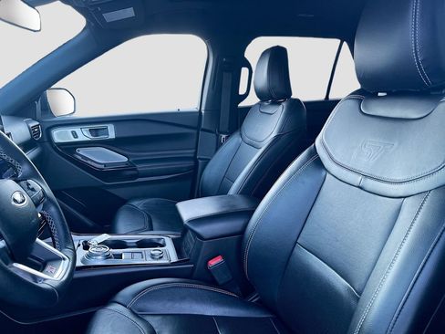 Used 2022 Ford Explorer ST w/ Equipment Group 401A image 22