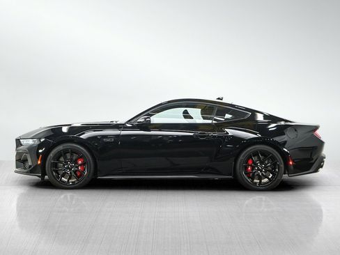 Used 2025 Ford Mustang GT Premium RWD image 2