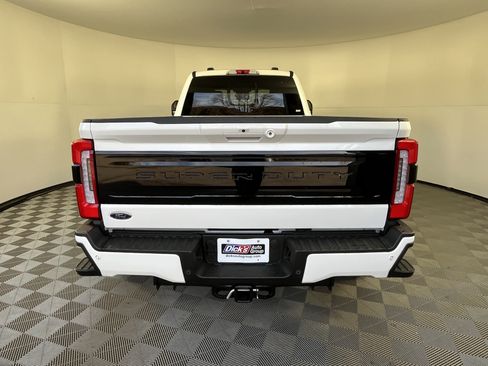 New 2026 Ford F450 Platinum image 4