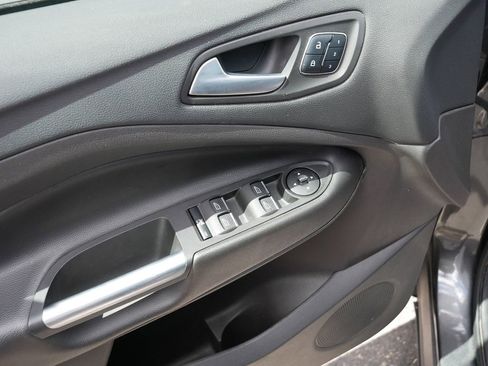 Used 2016 Ford Escape Titanium FWD image 16