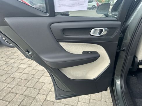 Used 2026 Volvo XC40 B5 Plus AWD/4WD image 23