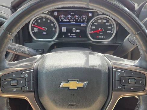 Used 2019 Chevrolet Silverado 1500 High Country w/ Technology Package AWD/4WD image 31