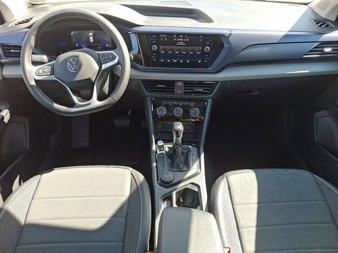 Certified 2023 Volkswagen Taos SE w/ Panoramic Sunroof Package AWD/4WD image 15