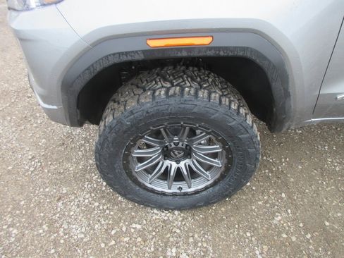 New 2026 GMC Canyon AT4 image 10