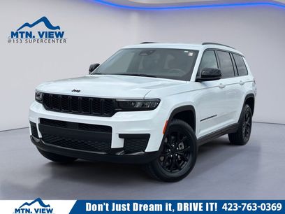 Used 2024 Jeep Grand Cherokee L Laredo