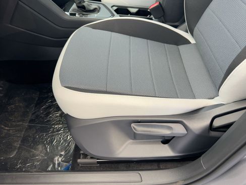 New 2026 Volkswagen Taos S image 14