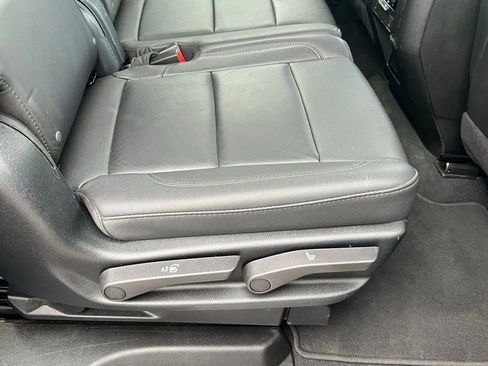Certified 2025 Chevrolet Tahoe LT AWD/4WD image 21