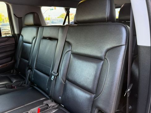 Used 2020 Chevrolet Suburban LT AWD/4WD image 45
