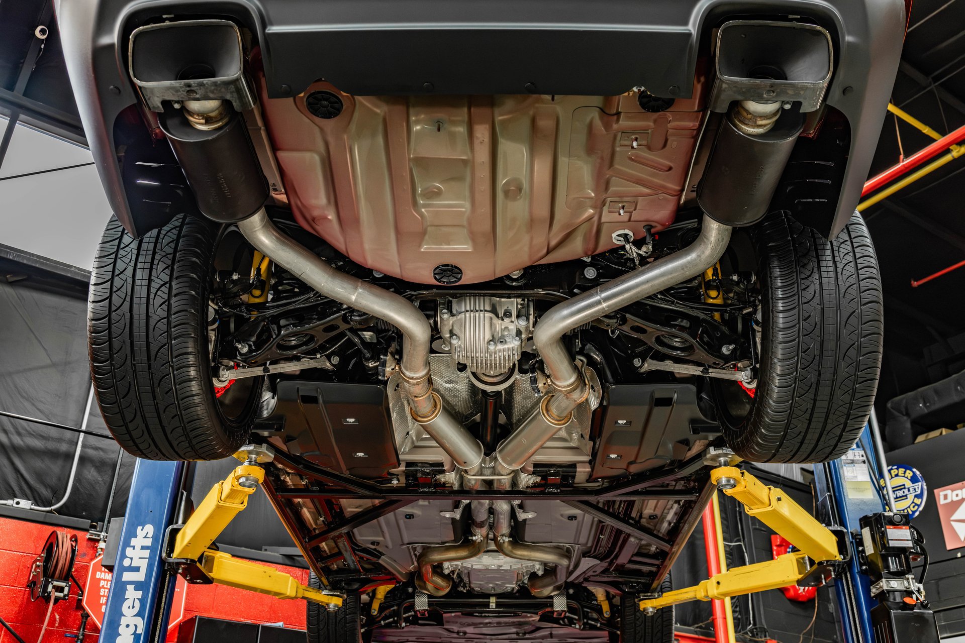 Used 2023 Dodge Challenger SRT Hellcat RWD image 4