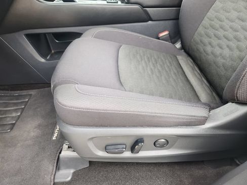 Used 2025 Nissan Pathfinder SV AWD/4WD image 28