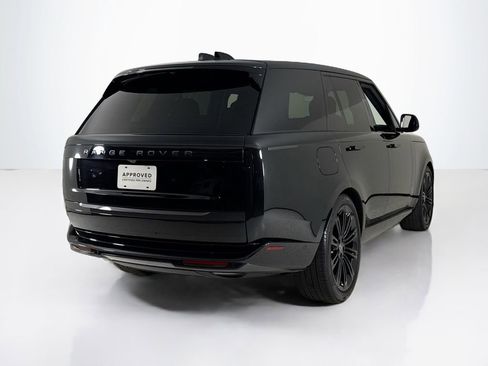 Used 2025 Land Rover Range Rover SE AWD/4WD image 5