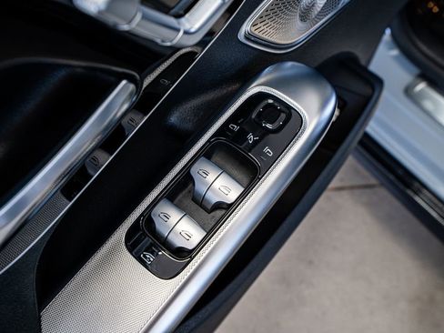 Used 2023 Mercedes-Benz EQE 500 4MATIC Sedan image 32