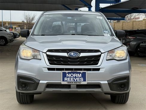 Used 2018 Subaru Forester 2.5i image 3