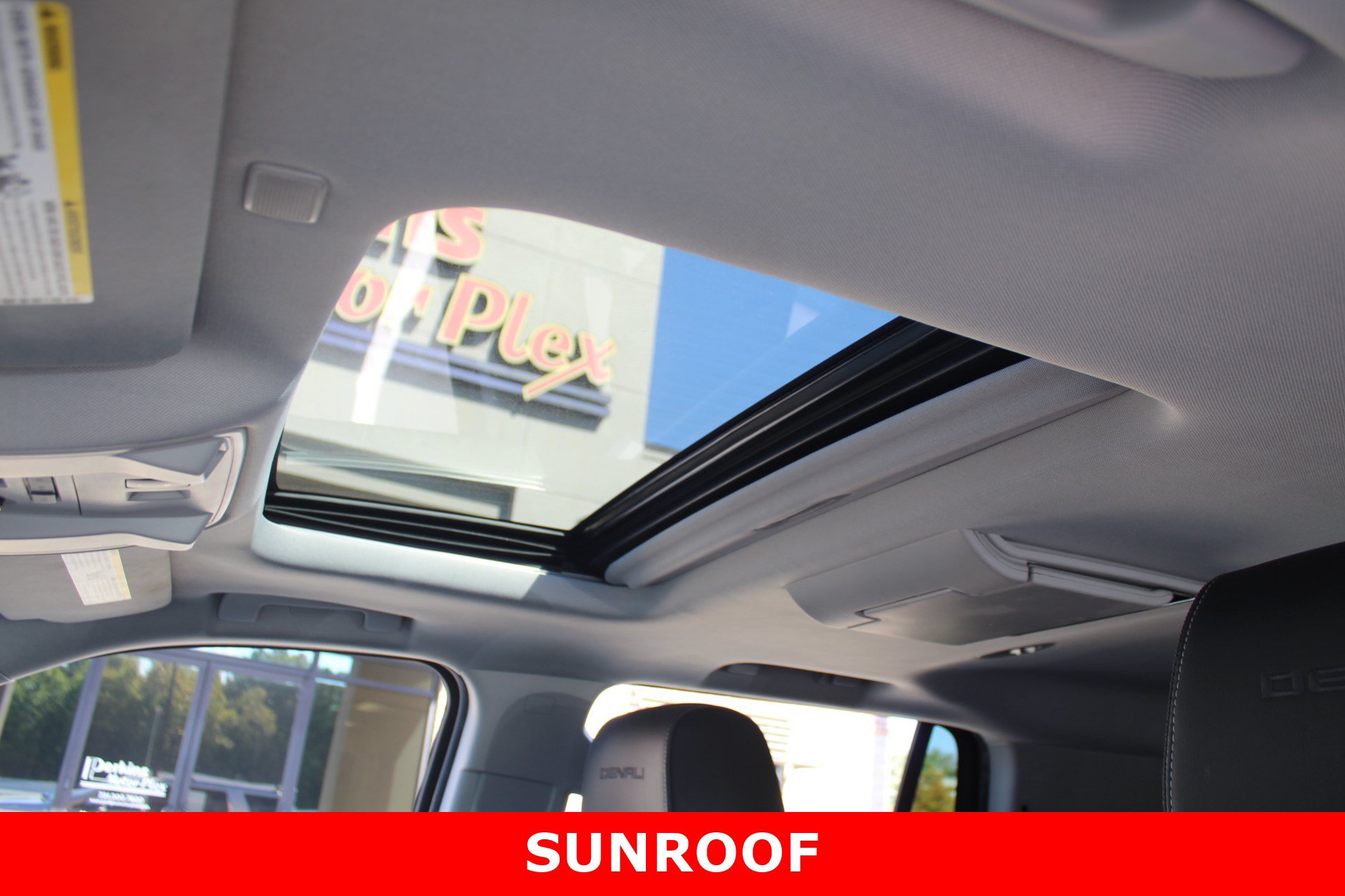 Used 2018 GMC Yukon Denali w/ Denali Ultimate Package RWD image 25