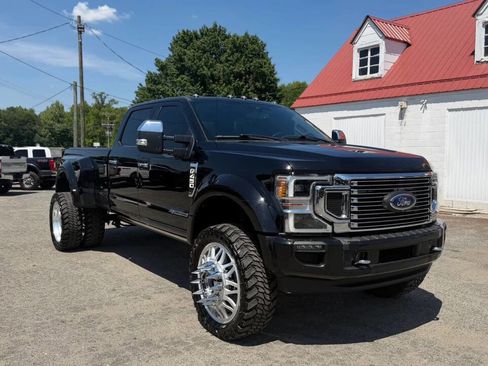 Used 2021 Ford F450 Platinum w/ FX4 Off-Road Package AWD/4WD image 1