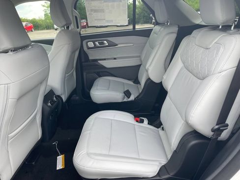 New 2026 Ford Explorer Platinum w/ LUX Leather Package AWD/4WD image 20