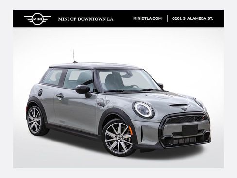 Used 2023 MINI Cooper S image 1