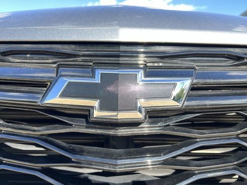 Used 2024 Chevrolet Equinox RS FWD image 31