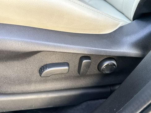 Certified 2023 Subaru Ascent Limited image 16