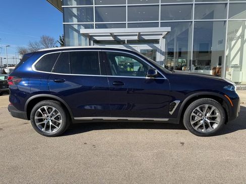 New 2026 BMW X5 xDrive40i image 2