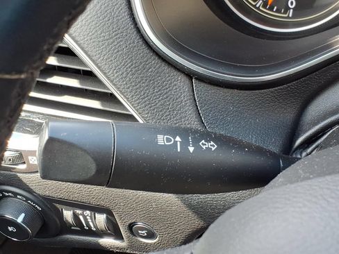 Used 2020 Jeep Cherokee Limited AWD/4WD image 23