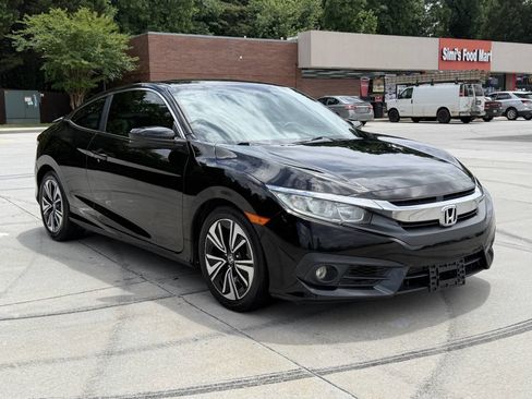 Used 2018 Honda Civic EX-L image 3