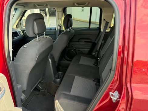 Used 2016 Jeep Patriot Sport AWD/4WD image 12
