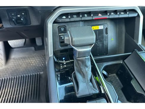 Used 2022 Toyota Tundra Platinum image 24