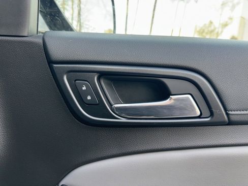 Used 2017 Chevrolet Tahoe LT image 23