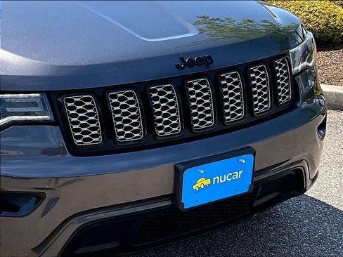 Used 2020 Jeep Grand Cherokee Altitude AWD/4WD image 29